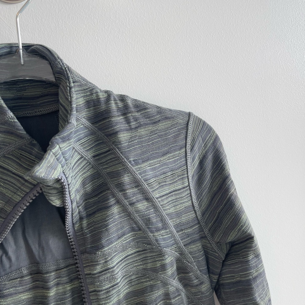 Lululemon Define Striped Green Gray Zip-Up Jacket - Picture 2 of 7